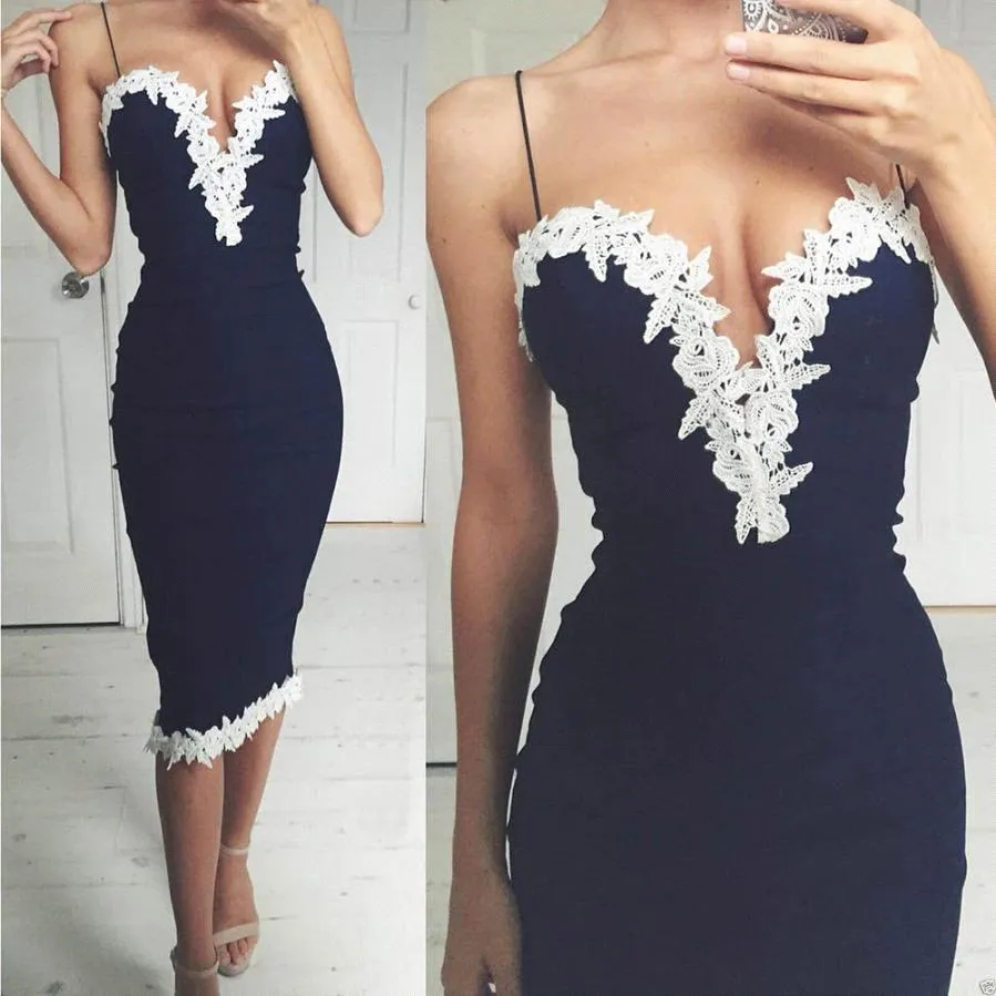 Dark Marynarka Granatowa Seksowne Suknie Koktajlowe Spaghetti Paski Koronki Krawędzi Backless Długość Kolana Formalna Suknie Party Prom Dress Tanie Suknie Dla Kobiet