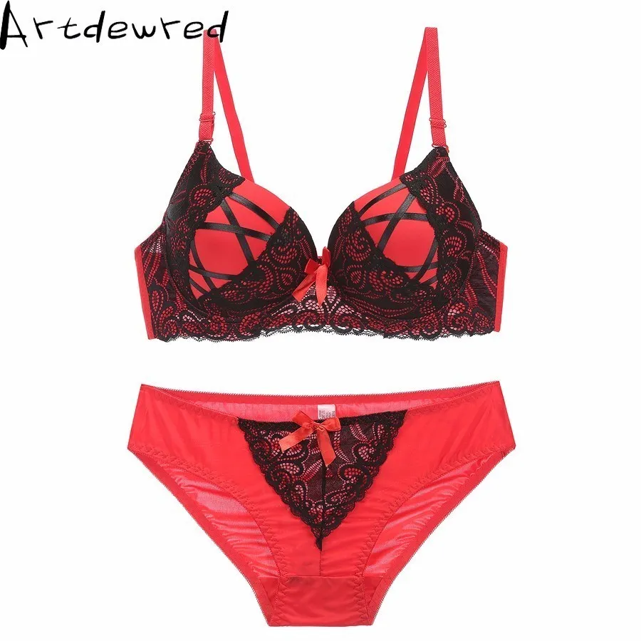 Wholesale Women Sexy Lace Solid Color Backless Bra And Panty Set