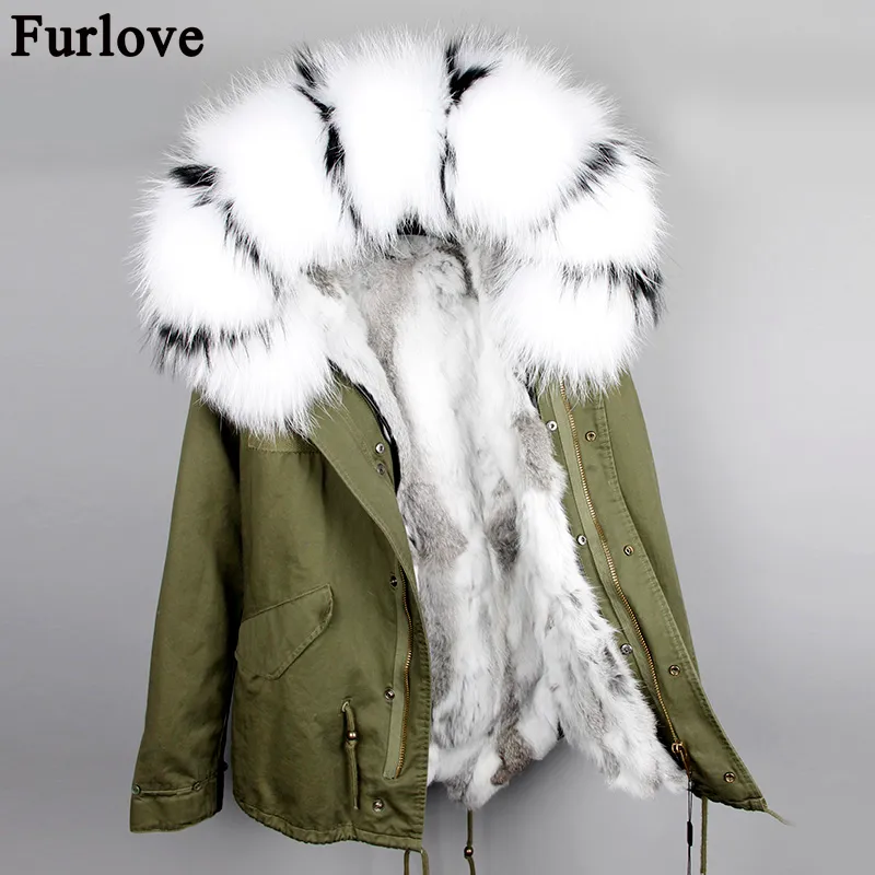 Furlove Moda kadın Doğal Kürk Çizgili Kapüşonlu Ceket Mini Parkas Büyük Rakun Kürk Yaka Dış Giyim Kış Ceket