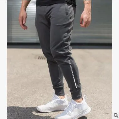 2018 Nya Sweatpants Mens byxor Träning Gym Fitness Bodybuilding Man Kläder Casual Men Sweatpant Joggers Byxor med brev Tryckt