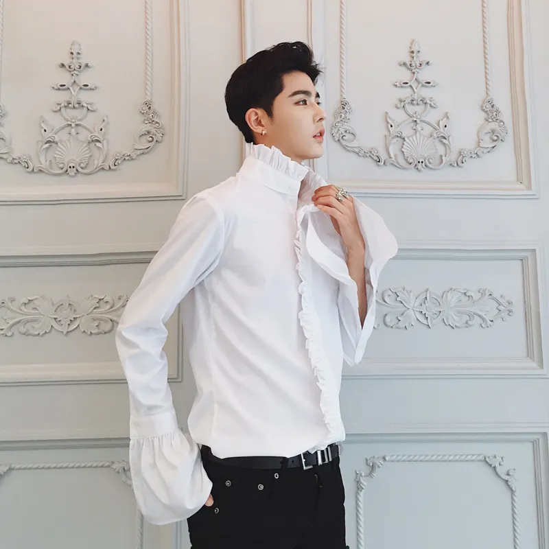 Gratis frakt Vit / Black Stand Ruffled Collar Flare Sleeve Prince Stage Mens Tuxedo Shirts Party / Event Shirts / Asia Storlek