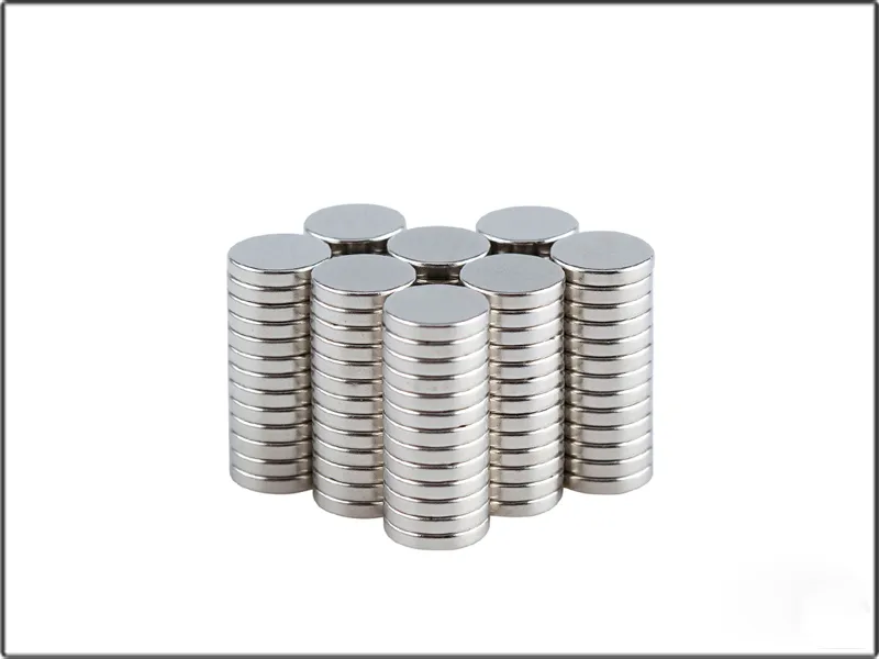In magazzino Forti magneti NdFeB rotondi Dia12x1.5mm N35 Magnete fai-da-te permanente al neodimio in terre rare DHL Spedizione gratuita