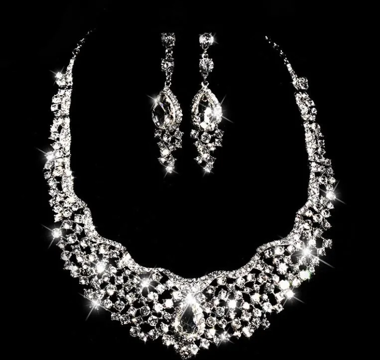 Nouveaux accessoires de mariée, ensemble de mariée, ensemble de deux pièces avec collier à chaîne diamantée.