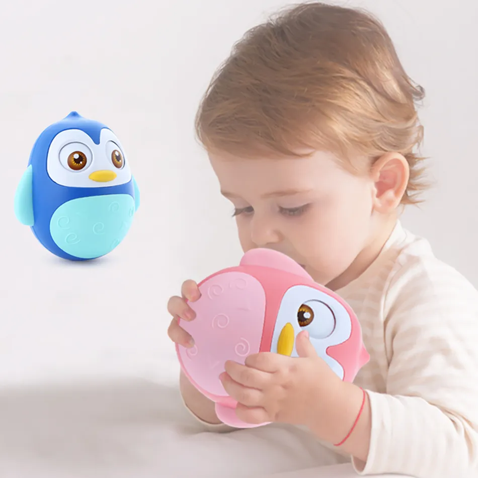 Nieuwe Collectie Baby Speelgoed Rammelaars Knikken Tumbler Pop Speelgoed Ontwikkelen Baby Intelligentie Bewegende Ogen Hand Bel Rammelaar Zachte Tanden lijm Baby 9861580