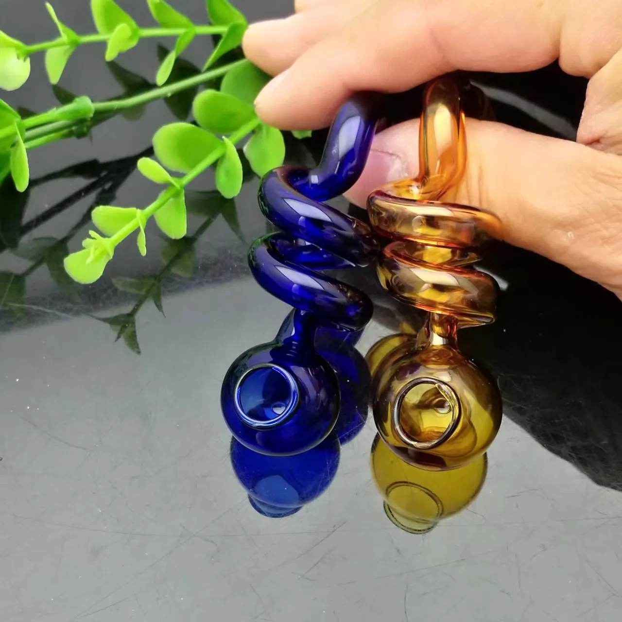 Bongos de vidro de vidro em espiral colorido Bongos de vidro de vidro Baller de ￳leo Bolsas de fumantes de ￳leo de queimador de ￳leo