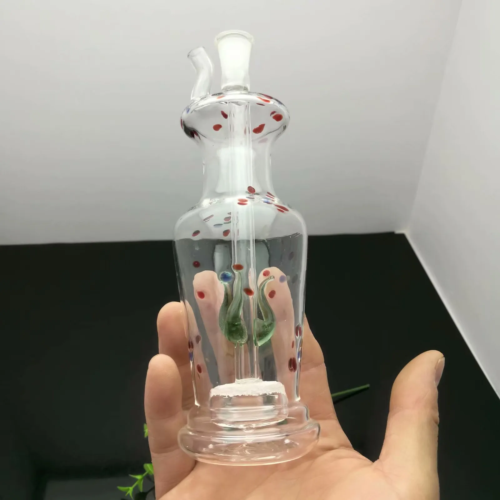 Классическая цветная ваза из стекла для водопровода