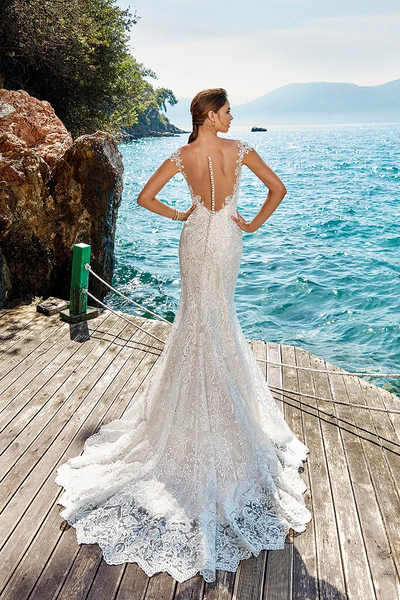 lace applique mermaid wedding dress Lace Applique Mermaid Wedding Dress by Ladivine CDS432W