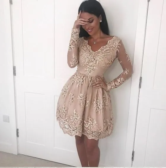 2018 V neck Lace Cocktail dresses Illusion Long Sleeves A line Applique Short Mini Homecoming Party Prom Dress Gowns New Custom