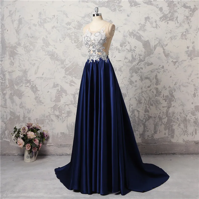 2018 New Arrival Jewel Sleeveless Evening Dresses With Applique Dark Navy A-Line Prom Gowns Sheer Back Custom Made Formal Gowns Elegant