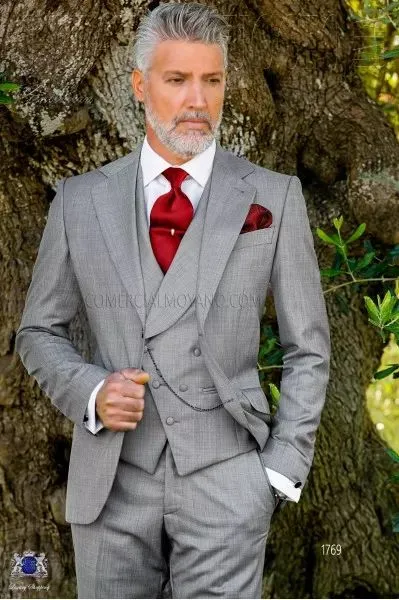 Custom Design Męski garnitur w garniturze nacięty Lapel Light Grey Groom Tuxedos Men Party Groomsmen Garnitury (kurtka + spodnie + krawat + kamizelka) Nie; 269