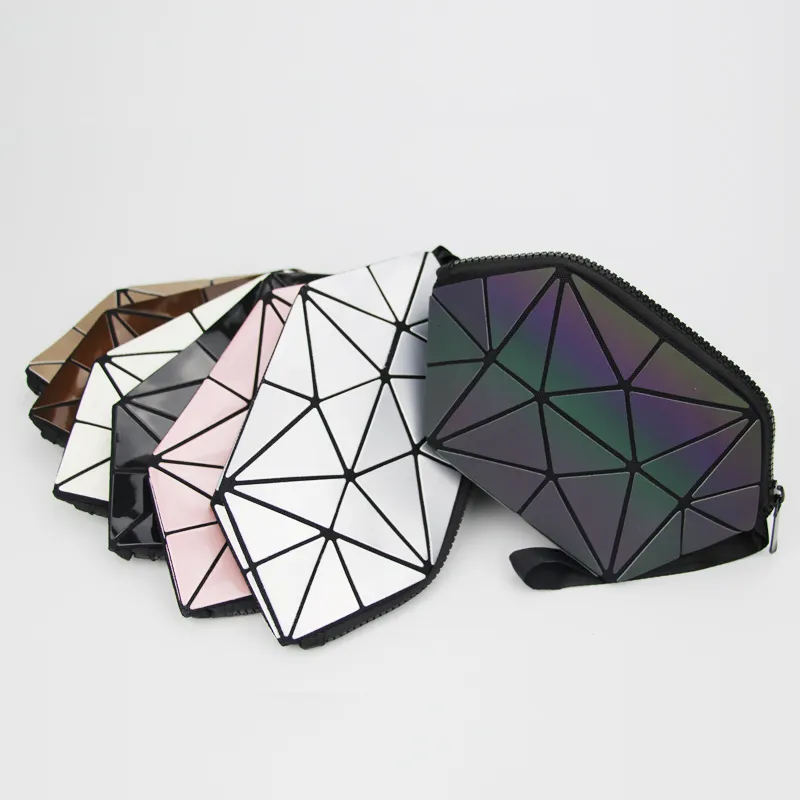 2018 Luminous Makeup Bag Women Zipper Cosmetic Bag Geometric Women's Cosmetics Organizer Folding Travel Make up Storage