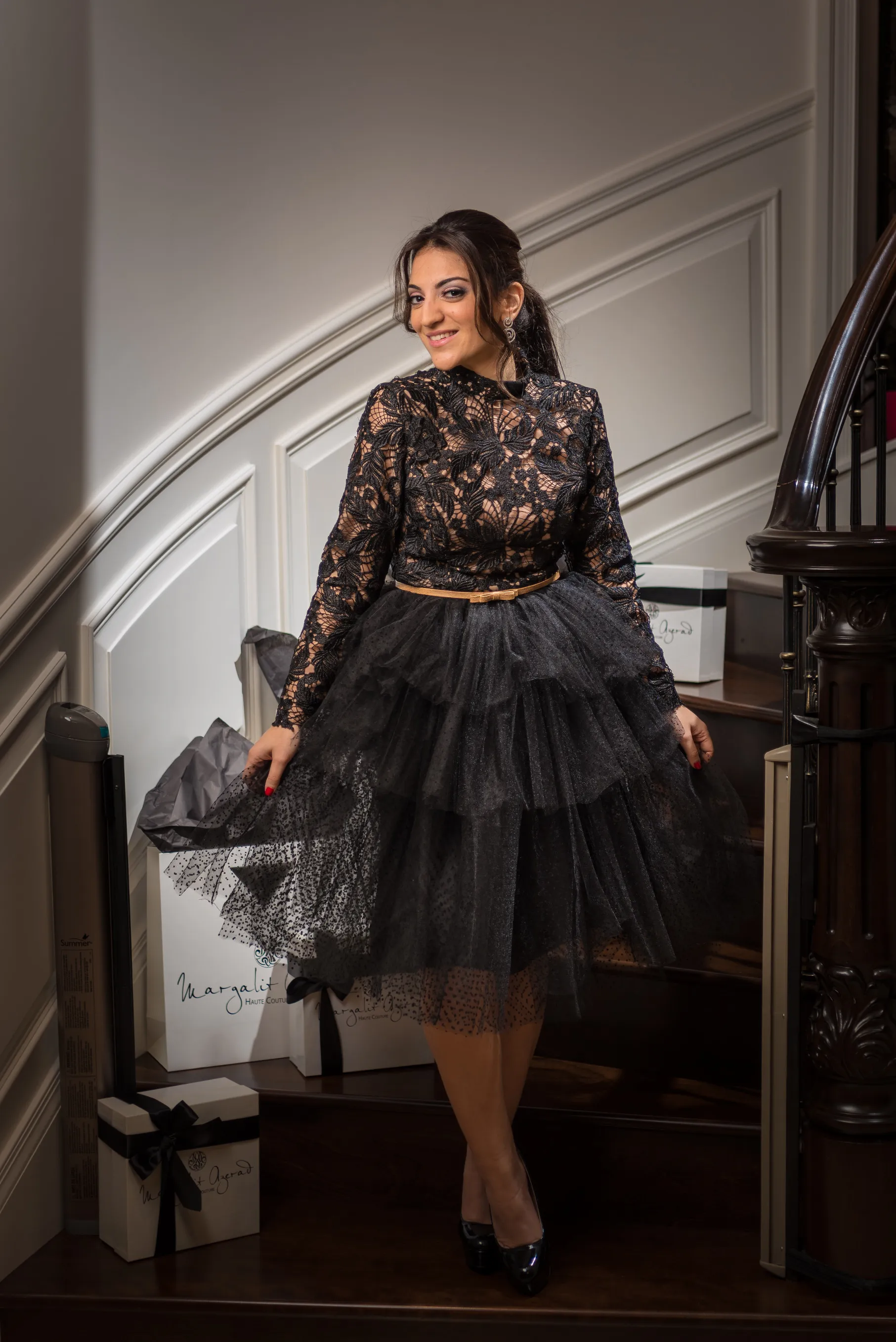 Black Nude Short Modest Wedding Dress with Long Sleeves Vintage Lace Tulle Knee-Length from Dhgate A-Line Wedding Dresses - price 220.61 Black Nude Short Modest Wedding Dress with Long Sleeves Vintage Lace Tulle Knee-Length from Dhgate A-Line Wedding Dresses - price 220.61