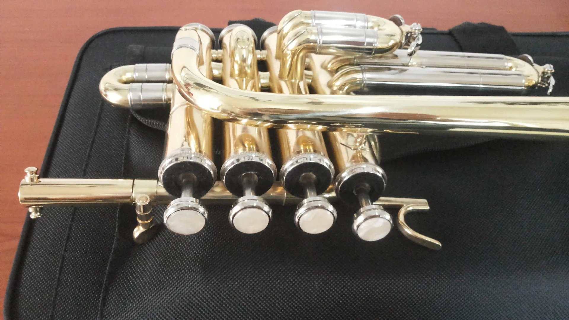 Gold Lacquer Piccolo Trumpet Four Ceremony Of The Keys, Bb Flat To A