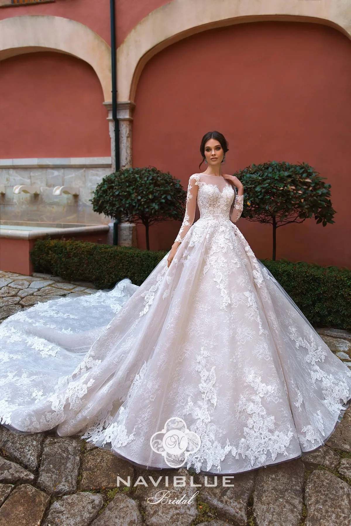 2019 Cathedral Wedding Dress With Sleeves With Illusion Neckline, Long  Sleeves, And Covered Buttons Real Pictures, Ball Gown Style, Perfect For  Your Special Day! From Fashion_google, $213.03