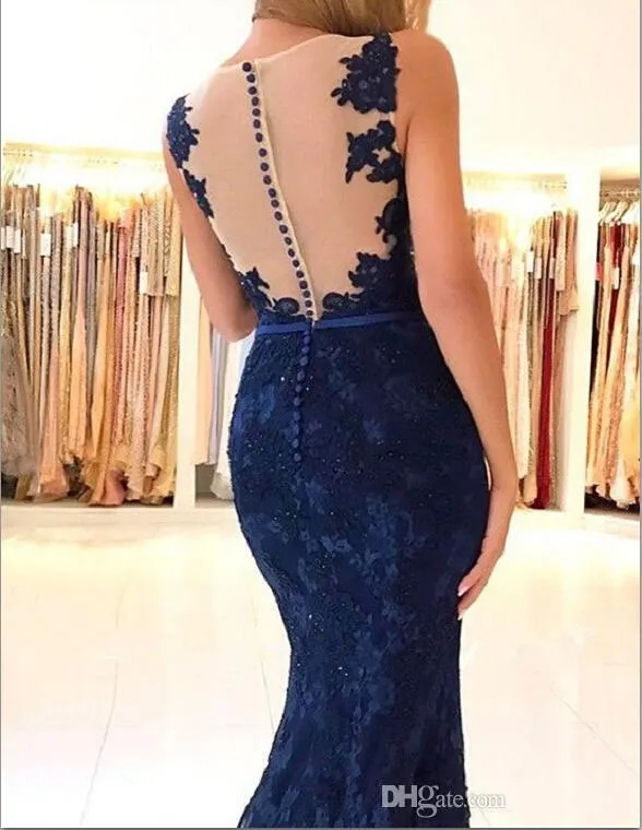 Nieuwe elegante 2018 Dark Navy Lace Mermaid Prom Dresses Mouwloze kralen Appliques Vestido de Festa Lange avond Pageant Pareple Jurken6674194