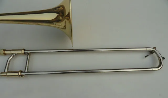 Alto Trombone Professional Musical Instrument EB Tune pour les étudiants en laiton de haute qualité plaqué avec cas7742315