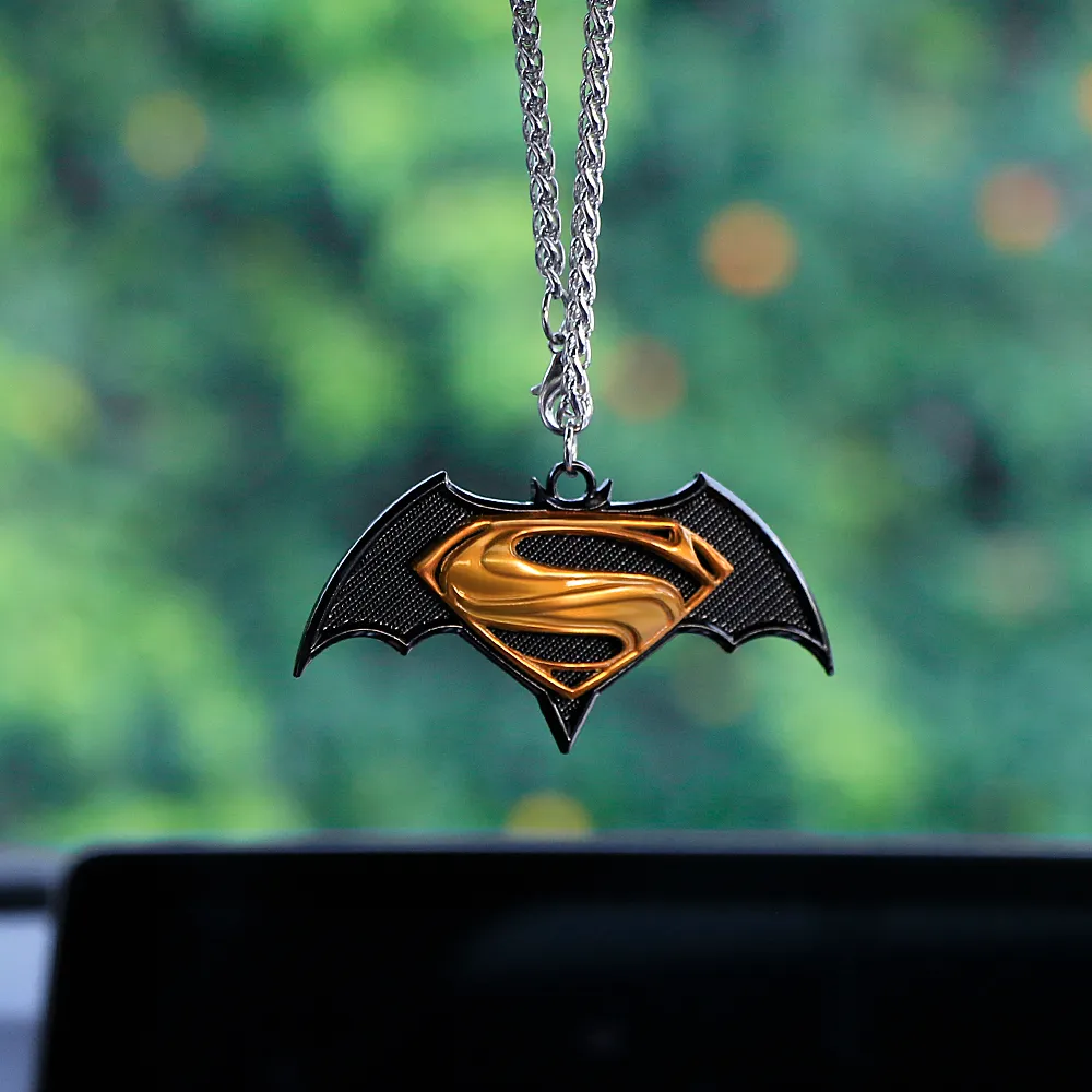 Pendentif Voiture Décorations En Métal 3D Hanging Ornements Automobile  Rétroviseur Intérieur Accessoires Pour Superman Batman Emblème Du 2,61 €