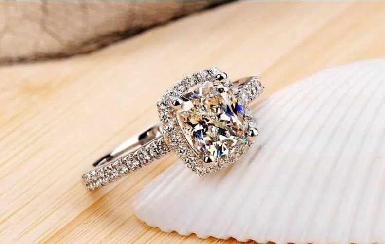 Trzy Kolor Gorący Sprzedam Luksusowa Biżuteria 925 Sterling Silver Poduszki Kształt Biały Topaz Kobiety Ślubny CZ Diament Klasyczny Gesmtones Pierścień Prezent