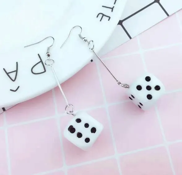 Hyperbole Acrylic Dice Dangle Earrings for Women 4 colors Personality Cubic Jewelry Nice Girlfriend Gift Punk Earring