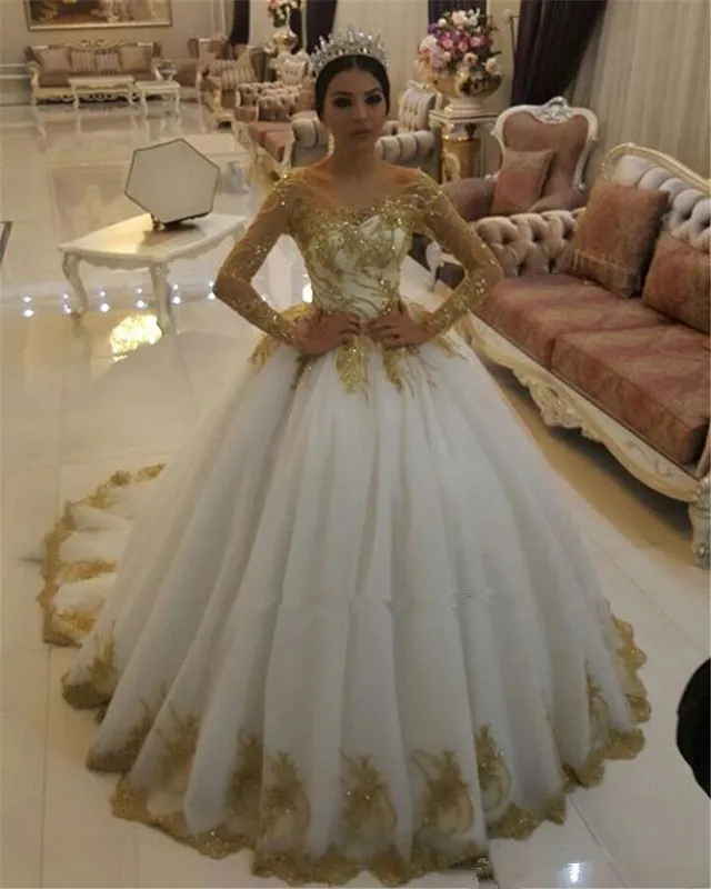 New Ball Gown Arabic Lace Long Sleeves Wedding Dresses Dubai Scoop Neck Gold Applique Beaded Plus Size Button Back Bridal Gowns Court Train