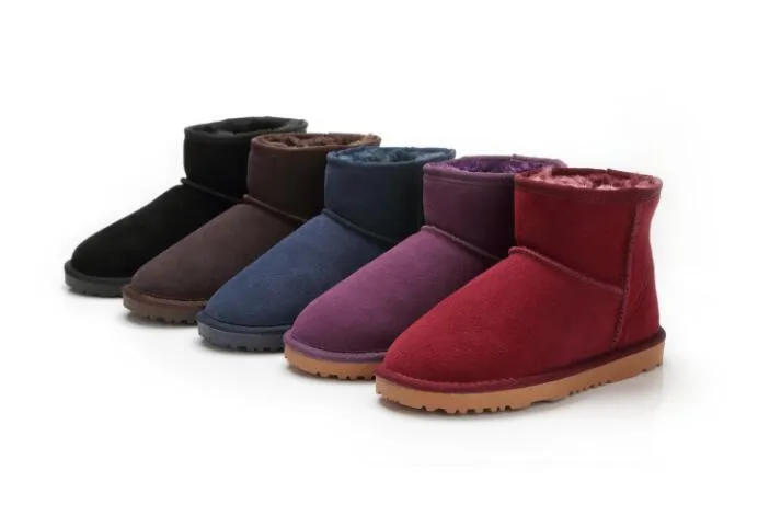 2022 VENDA QUENTE DESIGN CLÁSSICO U5854 curto MINI BOTAS DE NEVE PARA MULHERES BOTAS PARA MANTER QUENTE BOTAS DE PELE DE OVELHA Cowskin com saco de pó de cartão Transbordo grátis