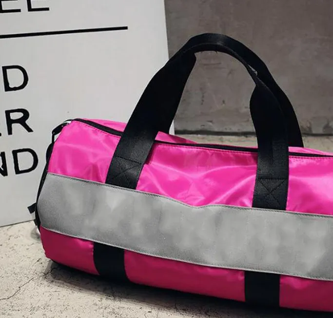 Kadınlar Için spor Çanta Lüks Çanta Renk Pembe Baskı Büyük Kapasiteli Seyahat Duffle Çizgili Su Geçirmez Plaj Bagon Omuz için Açık bag112