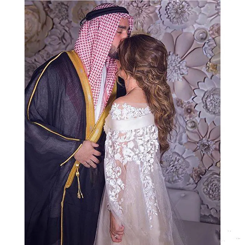 2018 Роскошные Саудовские Арабские Свадебные Платья Аппликации Пирогая Tulle Scoop Off Flog Dubai Люди Свадебные платья