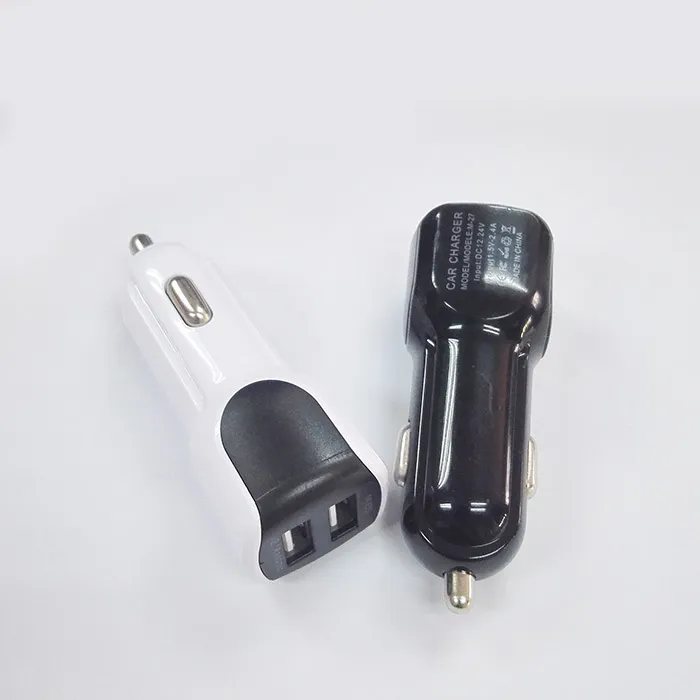 Совершенно новый двойной USB 31A Car Charger 5V 21A 5V1A Двухвортарный док -док -докпродаж для iPhone 7 8 X Samsung S8 Plus8015126