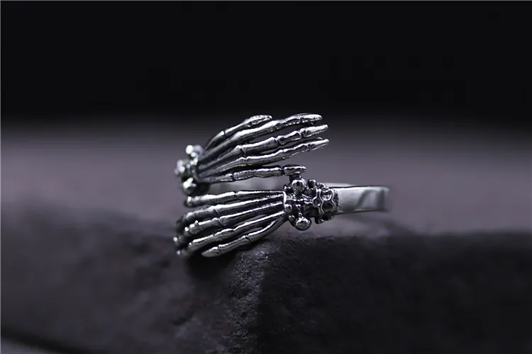 925 sterling silver ring Creative skull bone finger ring ghost claw hand tidal mens and womens rings retro skull hip hop jewelry c6994152