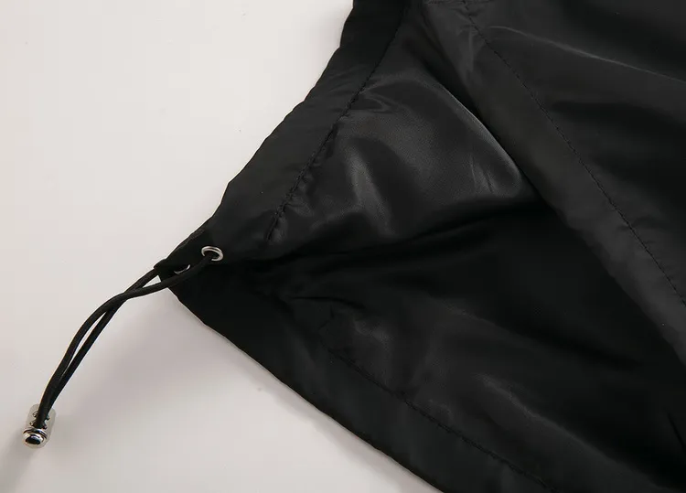 Gran oferta de chaqueta cortavientos de nailon con capucha para hombre, Color sólido, negro/azul marino, corte ajustado, estilo corto, bolsillo con cremallera, dobladillo ajustable