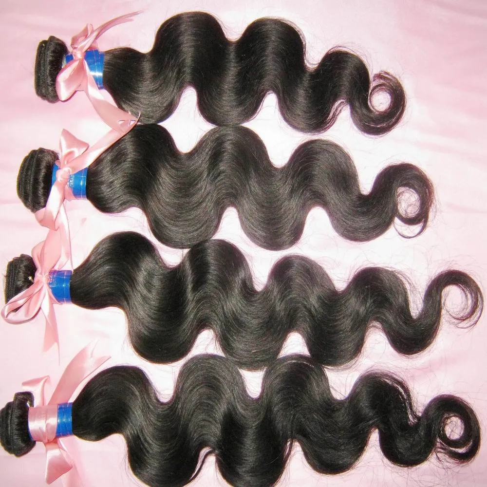 Vague de corps brésilienne ondulée magique 4 faisceaux City Girl Extensions de cheveux vierges tissent Tangle Free Dyeable