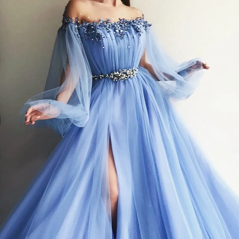 Fora do ombro vestidos de noite 2018 puff mangas apliques frisado tule cetim divisão lado andar comprimento céu azul lavanda vestidos de baile