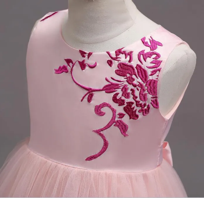 Europese Amerikaanse meisjes prinsessenjurken borduurwerk bloem gaas kinderen trouwjurk ontwerpen formele kinderjurk voor verjaardag Dinn8231344