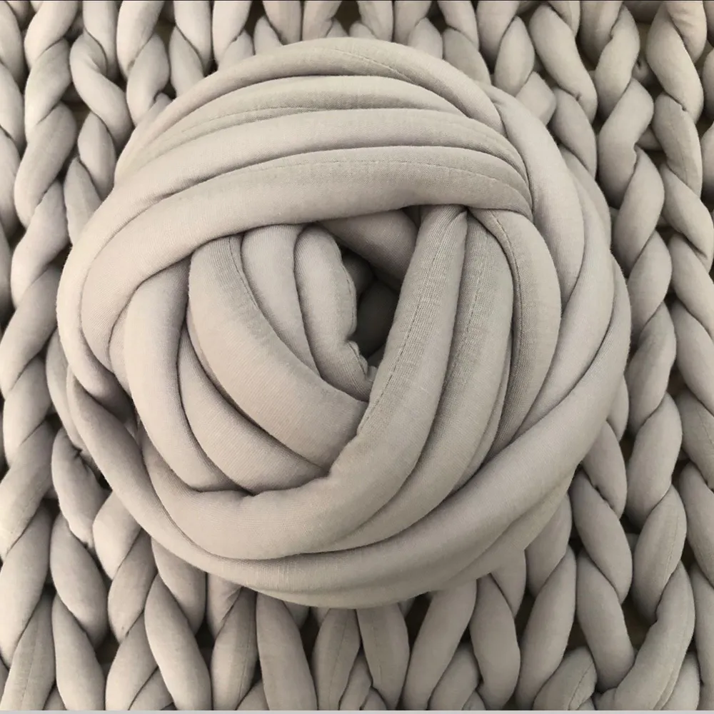 Wholesale 100% Wool Giant Thick Arm Knitting Giant Yarn Super Chunky Merino  Wool Yarn - China Merino Wool Yarn and Chunky Merino Wool Yarn price