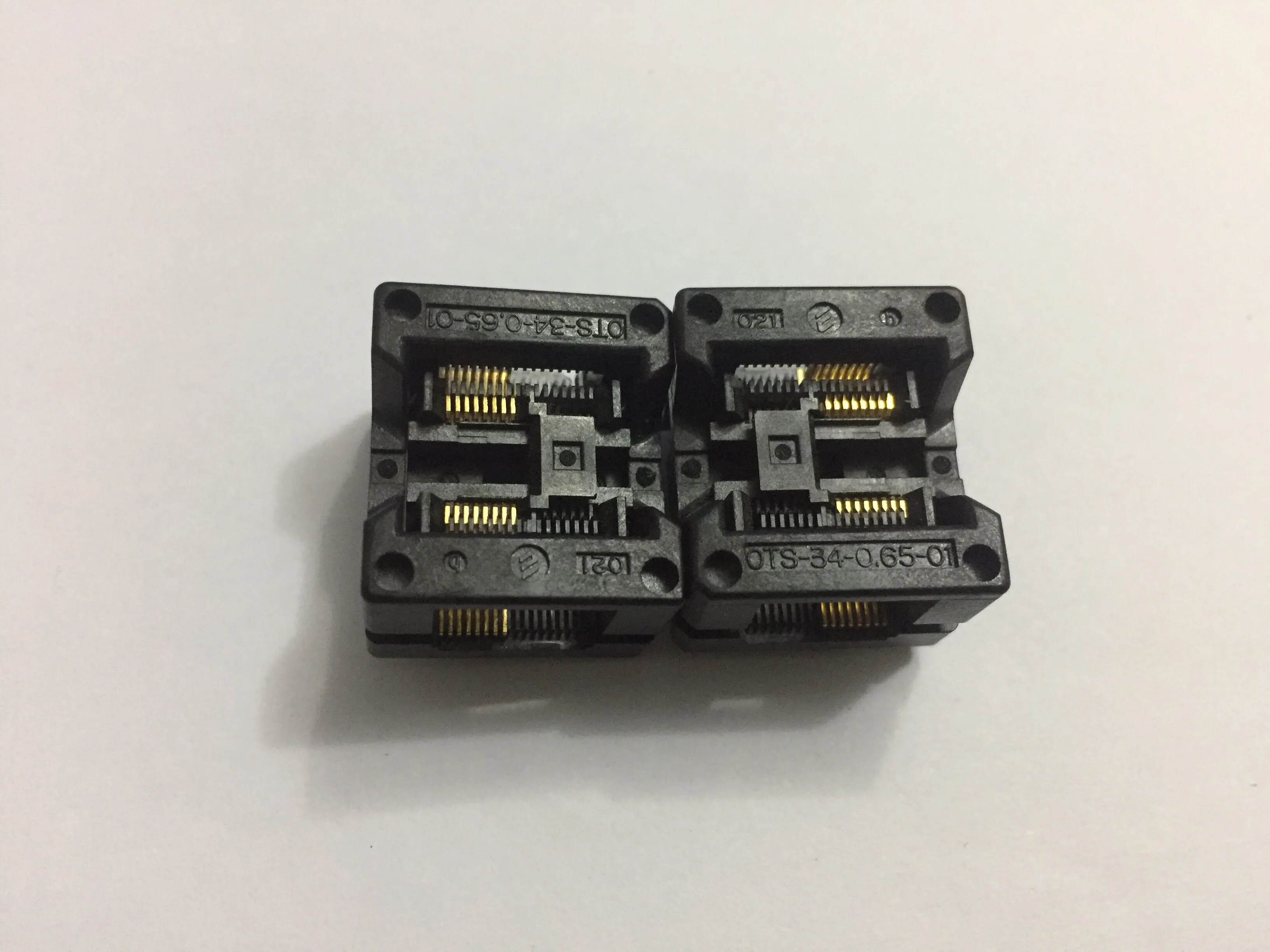 OTS-16(34)-0.65-01 Enplas IC Test Socket SSOP16P 0.65mm Pitch 5.3x7.8mm Burn in socket