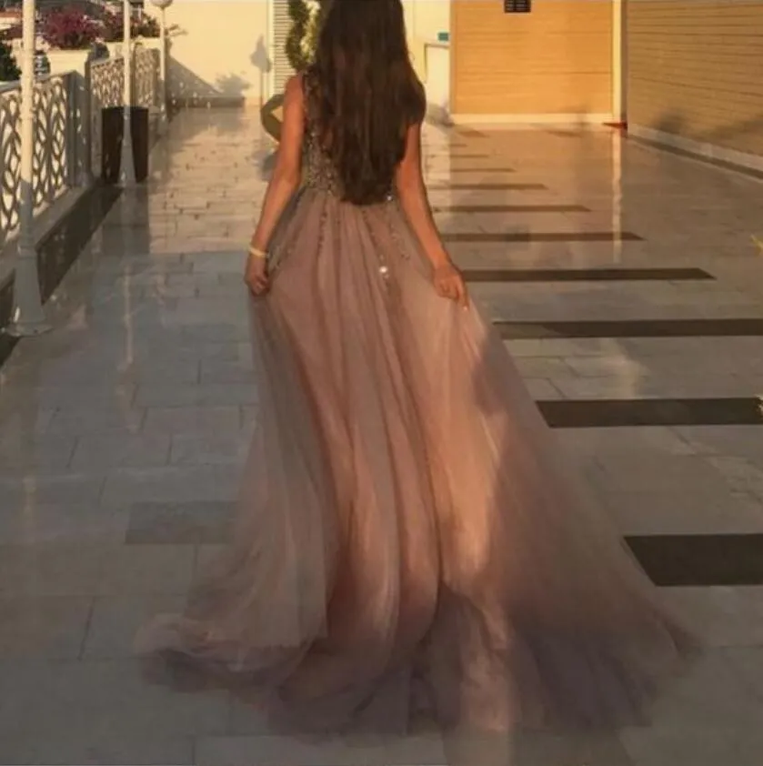 Long Prom Dresses A-Line V-Neck Low Back Side Spilt Evening Dress With Hand Beaded Floor Length Formal Party Gowns