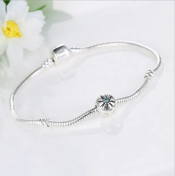 Adatto ai braccialetti Pandora 30 pezzi di ciondoli in argento con cristallo di fiocco di neve di Natale braccialetto di gioielli in argento sterling europeo fai da te all'ingrosso