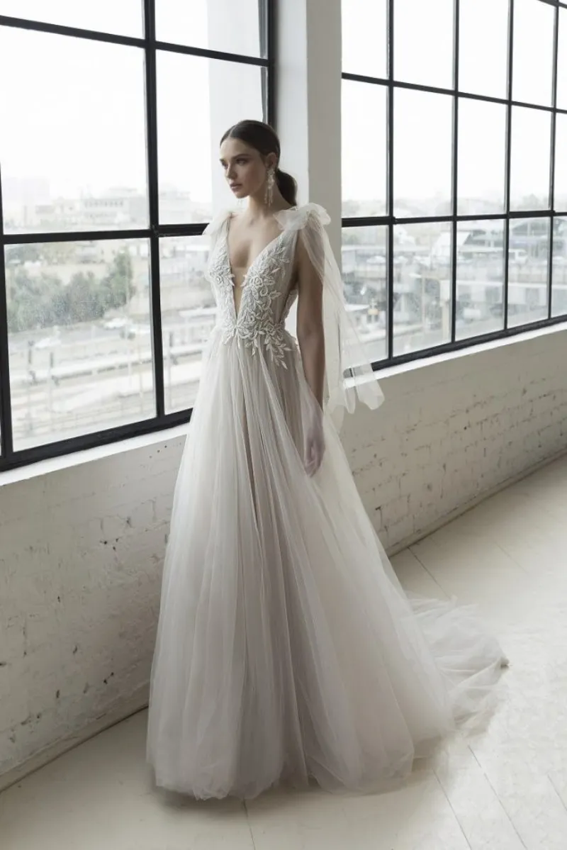 julie vino fall 2018 wedding dresses Julie Vino Bridal Fall 2018 [PHOTOS]