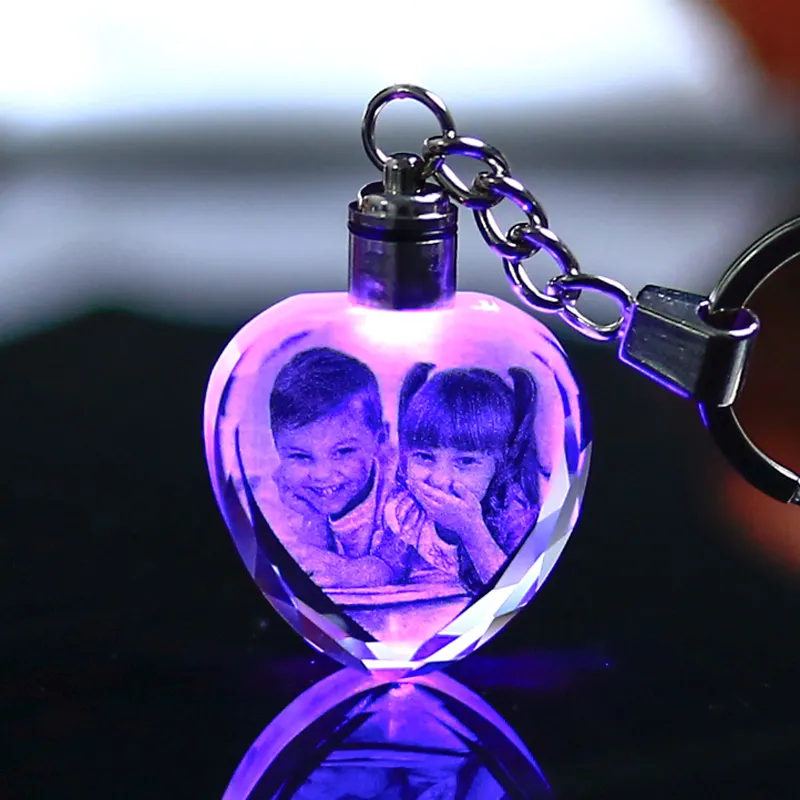 Colorful Crystal Key Chain Photo LED Light Keychain Fashion Luminated Keyring Heart Shaped Glass Picture DIY Baby Souvenir Gift