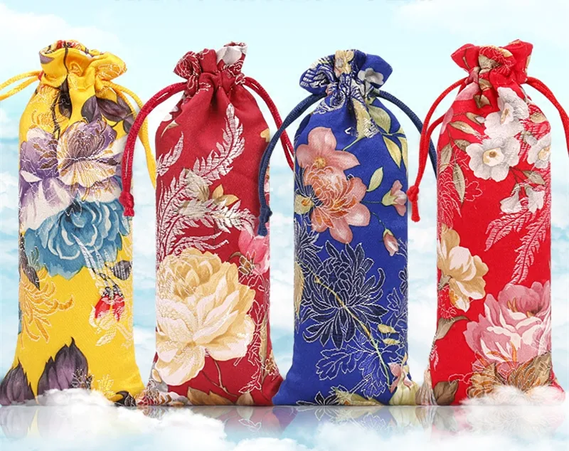 Nouveau sac cadeau en tissu chinois allongé peignes floraux bijoux pochette en brocart de soie petits sacs à cordon pour l'emballage 7x18 cm 3 pièces