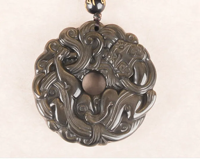 無料配達 - 自然ゴールドyiu石、手作り、細かく彫刻されたPixiu（ラウンド）、Talisman Necklace Pendant。