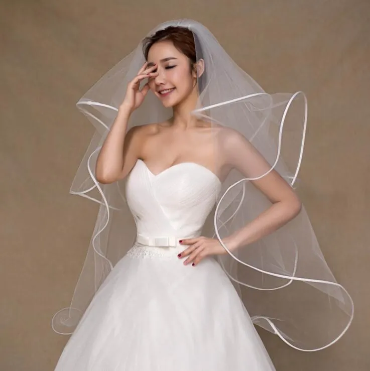 Simple Elegant Tulle Wedding Bridal Veils Four Layers with Comb Elbow Length Cheap Veils for Wedding Bride222P