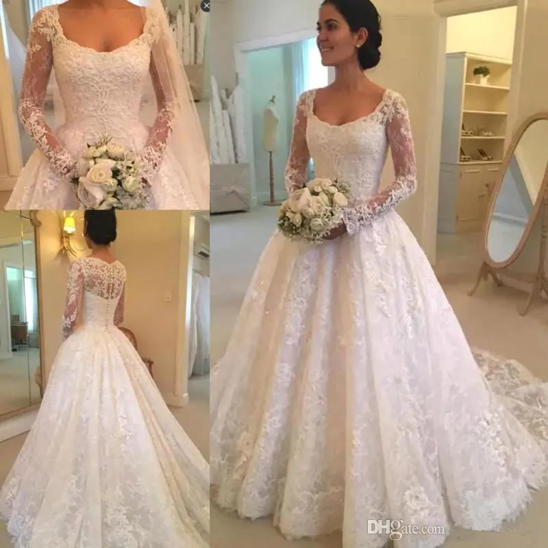 Lace Elegante A Line Wedding Dresses mangas compridas Pescoço da colher Trem da varredura frisada casamento vestidos de noiva com botões BA9539