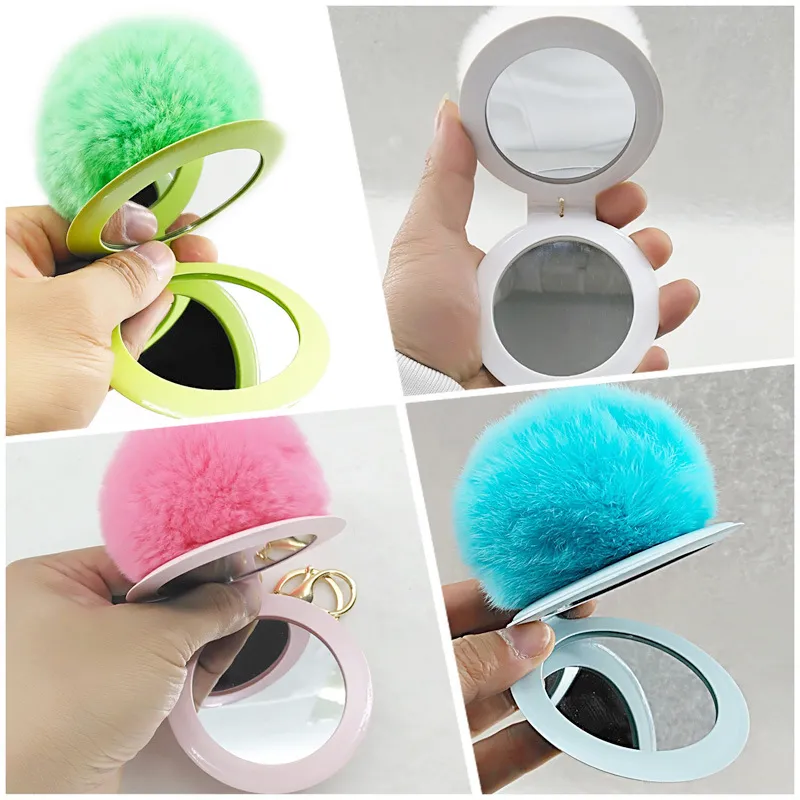 Dubbel mot vikning Kosmetisk spegel Keychain Portable Car Key Ring Pompom Kanin Fur Ball Mini Round Mirror