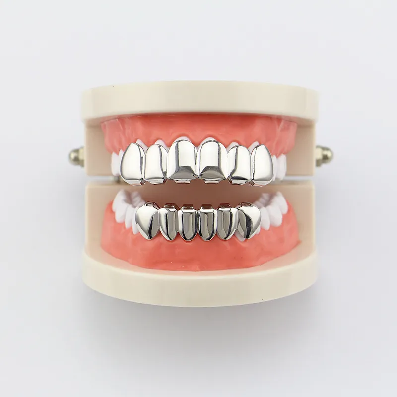 2022 6 Zähne Zähne Fangs Mode Gold plattiert Rhodium HipHop Zähne Grillz obere untere Rock Dentalgrillsets Halloween Requisis5300597