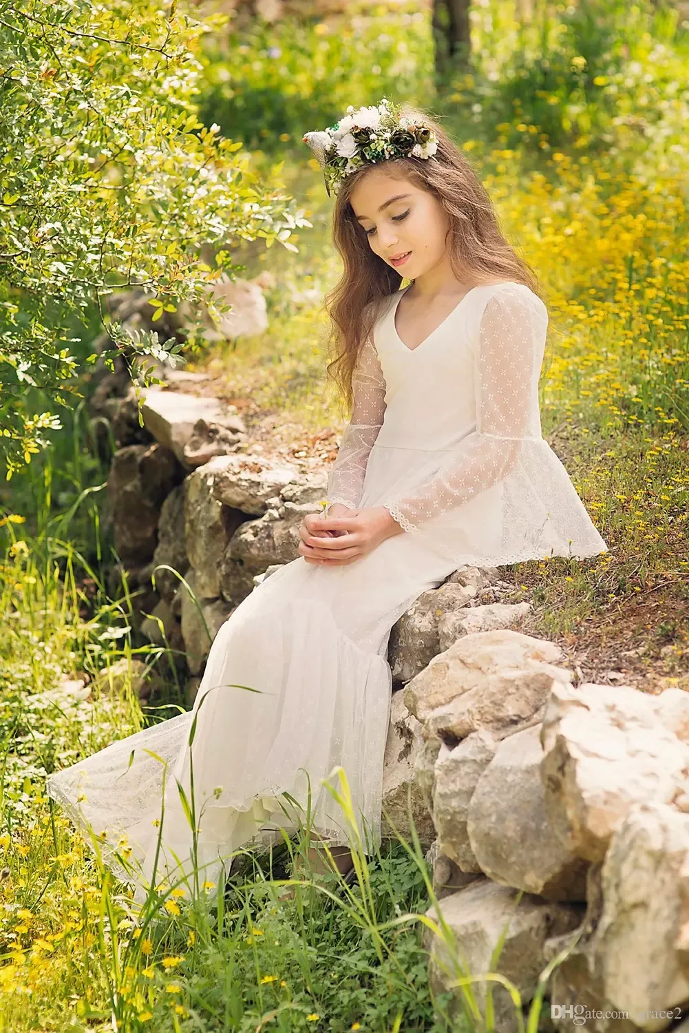 Kızlar için İlk Communion Elbise 2019 Boho-Chic Dantel Çiçek Kız Elbise Uzun Kollu Kat Uzunluk Custom Made Çocuklar Örgün Giyim