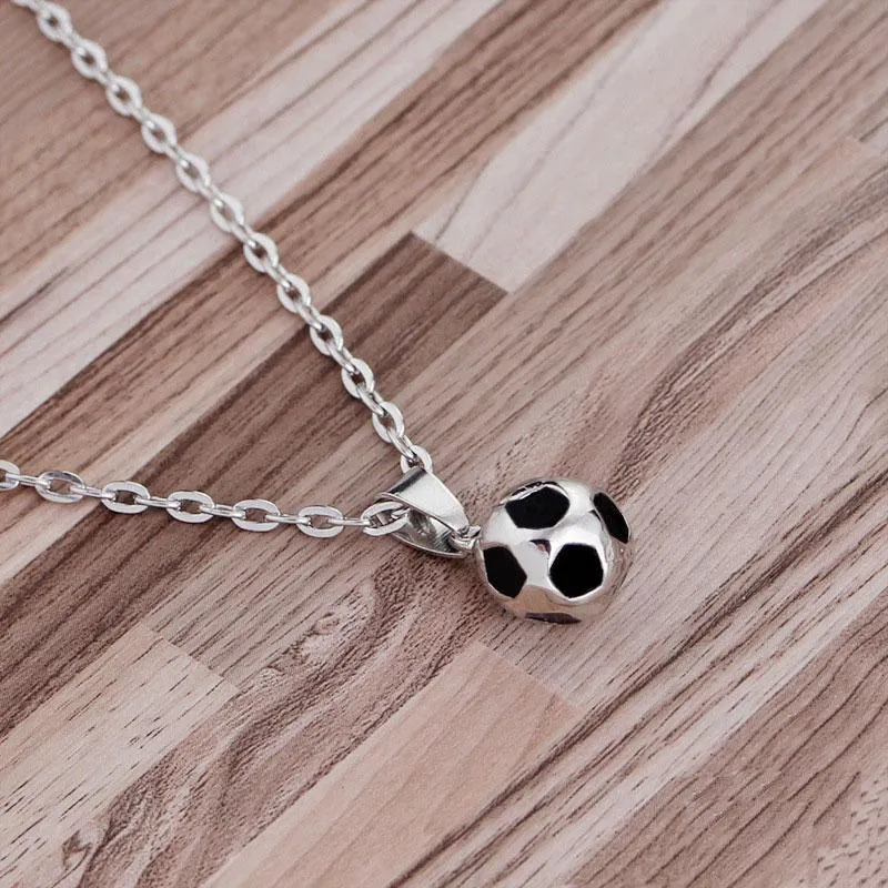 Groothandel Nieuwe Mode Voetbal Charm Hangers Kettingen Gepersonaliseerde Sport Team Gift Sieraden voor Jongens Gratis Verzending