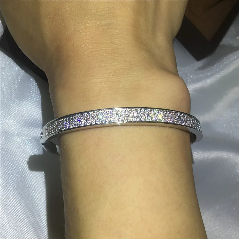 Infinity Pave Setting 5A Cubic Zirconia Engagement Bracelet bracelet en bracelet en or blanc pour femmes cadeau d accessoires de mariage