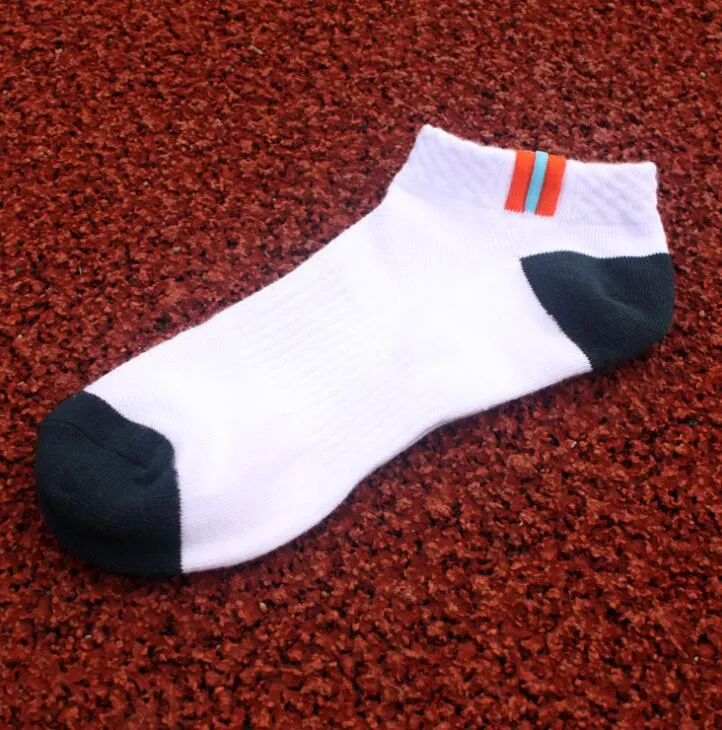 Goedkope Men Sports Crew Socks Zomer Outdoor Sports Ademend Korte Sok Katoen Enkel Ademend Sok voor Vrouwen Meisjes Jongens Groothandel