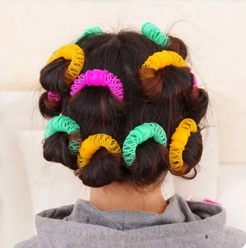 40 adet Saç Şekillendirici Rulo Hairdress Sihirli Bendy Bigudi Spiral Bukleler DIY Aracı Küçük Boy Kadın Saç Aksesuarları Saç Curlers Yumuşak